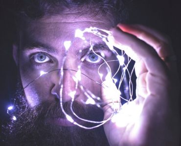 Investigadores revelan por qué la gente inteligente elige ser menos social 9 Investigadores revelan por qué la gente inteligente elige ser menos social