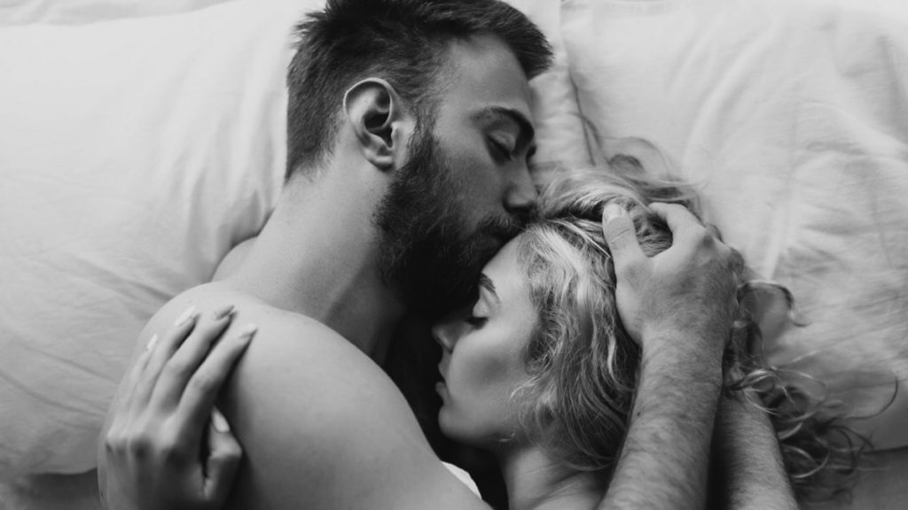 8 comportamientos que los hombres muestran cuando están con su verdadero amor