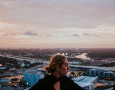 Razones por las que pensar mucho puede hacer que seas difícil de amar