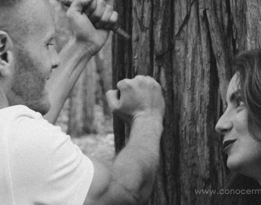 7 Comportamientos de alguien que se sientre atraído por ti en secreto