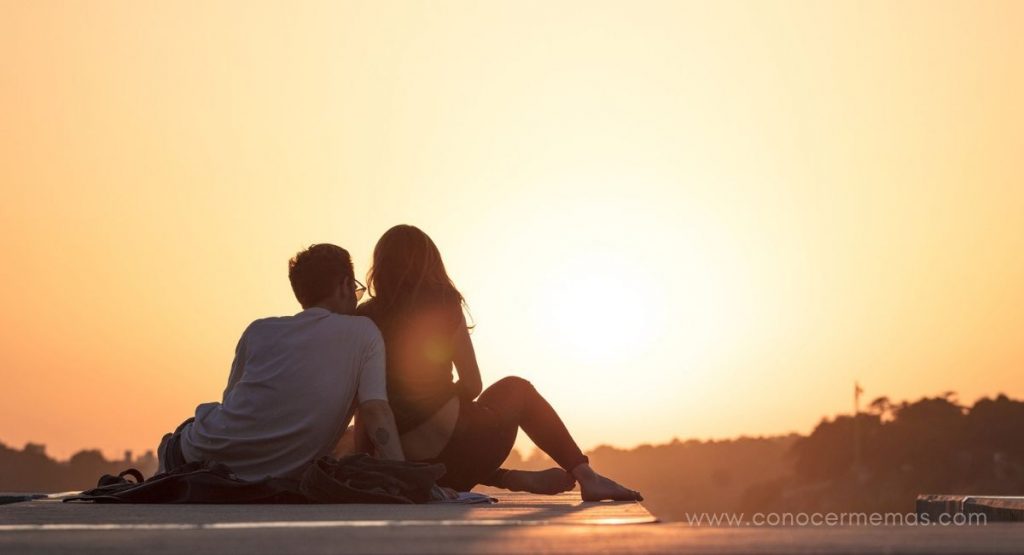 8 señales claras de que estabas destinado a terminar con tu primer amor