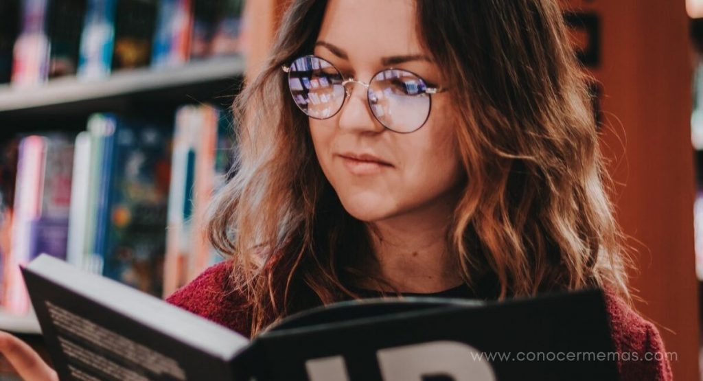 Confirmadas las razones por las personas que usan gafas son más propensas a ser inteligentes